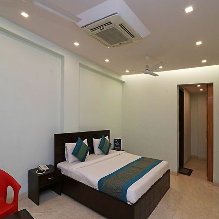 Oyo 9664 Sector 48 Hotel Gurgaon Exterior foto