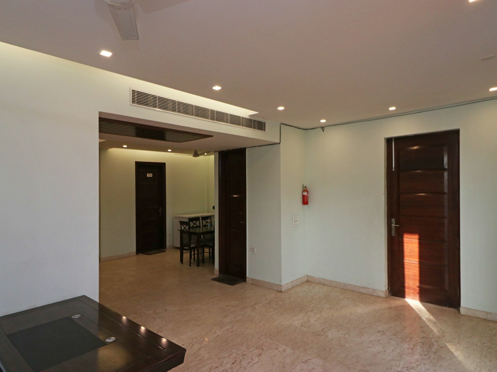 Oyo 9664 Sector 48 Hotel Gurgaon Exterior foto