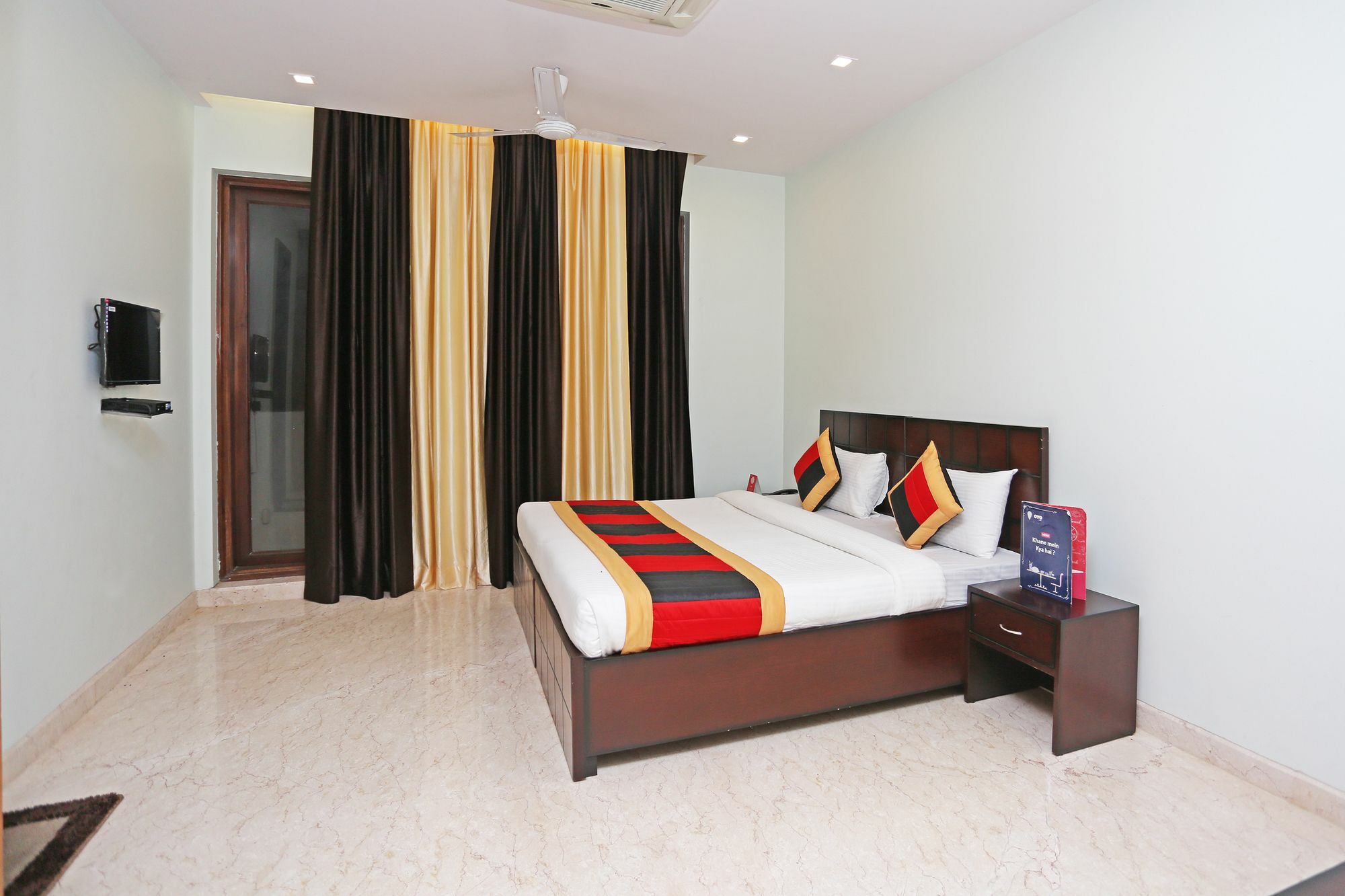 Oyo 9664 Sector 48 Hotel Gurgaon Exterior foto
